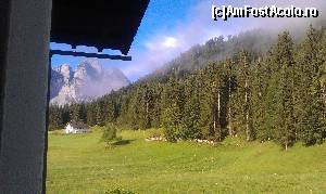 [P07] Muntele Dachstein văzut de la balcon. Fruhstuckspension Pachler din Gosau, Austria.  » foto by traian.leuca †
 - 
<span class="allrVoted glyphicon glyphicon-heart hidden" id="av617708"></span>
<a class="m-l-10 hidden" id="sv617708" onclick="voting_Foto_DelVot(,617708,18422)" role="button">șterge vot <span class="glyphicon glyphicon-remove"></span></a>
<a id="v9617708" class=" c-red"  onclick="voting_Foto_SetVot(617708)" role="button"><span class="glyphicon glyphicon-heart-empty"></span> <b>LIKE</b> = Votează poza</a> <img class="hidden"  id="f617708W9" src="/imagini/loader.gif" border="0" /><span class="AjErrMes hidden" id="e617708ErM"></span>