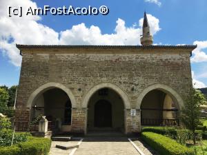 [P20] Fațada geamiei din Babadag » foto by AZE
 - 
<span class="allrVoted glyphicon glyphicon-heart hidden" id="av1240606"></span>
<a class="m-l-10 hidden" id="sv1240606" onclick="voting_Foto_DelVot(,1240606,18448)" role="button">șterge vot <span class="glyphicon glyphicon-remove"></span></a>
<a id="v91240606" class=" c-red"  onclick="voting_Foto_SetVot(1240606)" role="button"><span class="glyphicon glyphicon-heart-empty"></span> <b>LIKE</b> = Votează poza</a> <img class="hidden"  id="f1240606W9" src="/imagini/loader.gif" border="0" /><span class="AjErrMes hidden" id="e1240606ErM"></span>