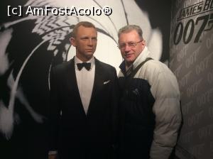 [P28] Muzeul Figurilor de Ceara Viena - si eu intr-o viata anterioara am fost putin spion » foto by mishu
 - 
<span class="allrVoted glyphicon glyphicon-heart hidden" id="av827012"></span>
<a class="m-l-10 hidden" id="sv827012" onclick="voting_Foto_DelVot(,827012,18456)" role="button">șterge vot <span class="glyphicon glyphicon-remove"></span></a>
<a id="v9827012" class=" c-red"  onclick="voting_Foto_SetVot(827012)" role="button"><span class="glyphicon glyphicon-heart-empty"></span> <b>LIKE</b> = Votează poza</a> <img class="hidden"  id="f827012W9" src="/imagini/loader.gif" border="0" /><span class="AjErrMes hidden" id="e827012ErM"></span>