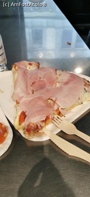 [P26] Pizzeria Spontini » foto by ⭐ValentinB_88⭐
 - 
<span class="allrVoted glyphicon glyphicon-heart hidden" id="av1427725"></span>
<a class="m-l-10 hidden" id="sv1427725" onclick="voting_Foto_DelVot(,1427725,18462)" role="button">șterge vot <span class="glyphicon glyphicon-remove"></span></a>
<a id="v91427725" class=" c-red"  onclick="voting_Foto_SetVot(1427725)" role="button"><span class="glyphicon glyphicon-heart-empty"></span> <b>LIKE</b> = Votează poza</a> <img class="hidden"  id="f1427725W9" src="/imagini/loader.gif" border="0" /><span class="AjErrMes hidden" id="e1427725ErM"></span>