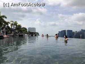 [P04] piscina celebra de la ultimul etaj » foto by rentea
 - 
<span class="allrVoted glyphicon glyphicon-heart hidden" id="av1178118"></span>
<a class="m-l-10 hidden" id="sv1178118" onclick="voting_Foto_DelVot(,1178118,18508)" role="button">șterge vot <span class="glyphicon glyphicon-remove"></span></a>
<a id="v91178118" class=" c-red"  onclick="voting_Foto_SetVot(1178118)" role="button"><span class="glyphicon glyphicon-heart-empty"></span> <b>LIKE</b> = Votează poza</a> <img class="hidden"  id="f1178118W9" src="/imagini/loader.gif" border="0" /><span class="AjErrMes hidden" id="e1178118ErM"></span>