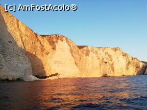 [P12] Pe mare la apus » foto by Madelayne13
 - 
<span class="allrVoted glyphicon glyphicon-heart hidden" id="av1177503"></span>
<a class="m-l-10 hidden" id="sv1177503" onclick="voting_Foto_DelVot(,1177503,18547)" role="button">șterge vot <span class="glyphicon glyphicon-remove"></span></a>
<a id="v91177503" class=" c-red"  onclick="voting_Foto_SetVot(1177503)" role="button"><span class="glyphicon glyphicon-heart-empty"></span> <b>LIKE</b> = Votează poza</a> <img class="hidden"  id="f1177503W9" src="/imagini/loader.gif" border="0" /><span class="AjErrMes hidden" id="e1177503ErM"></span>