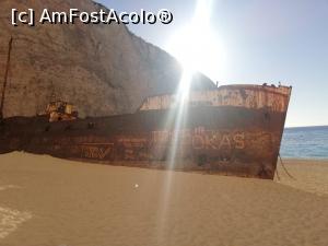 [P19] Shipwreck in the sun » foto by Madelayne13
 - 
<span class="allrVoted glyphicon glyphicon-heart hidden" id="av1177510"></span>
<a class="m-l-10 hidden" id="sv1177510" onclick="voting_Foto_DelVot(,1177510,18547)" role="button">șterge vot <span class="glyphicon glyphicon-remove"></span></a>
<a id="v91177510" class=" c-red"  onclick="voting_Foto_SetVot(1177510)" role="button"><span class="glyphicon glyphicon-heart-empty"></span> <b>LIKE</b> = Votează poza</a> <img class="hidden"  id="f1177510W9" src="/imagini/loader.gif" border="0" /><span class="AjErrMes hidden" id="e1177510ErM"></span>