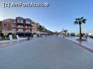 [P11] Hurghada Marina » foto by floraur
 - 
<span class="allrVoted glyphicon glyphicon-heart hidden" id="av1224417"></span>
<a class="m-l-10 hidden" id="sv1224417" onclick="voting_Foto_DelVot(,1224417,18563)" role="button">șterge vot <span class="glyphicon glyphicon-remove"></span></a>
<a id="v91224417" class=" c-red"  onclick="voting_Foto_SetVot(1224417)" role="button"><span class="glyphicon glyphicon-heart-empty"></span> <b>LIKE</b> = Votează poza</a> <img class="hidden"  id="f1224417W9" src="/imagini/loader.gif" border="0" /><span class="AjErrMes hidden" id="e1224417ErM"></span>