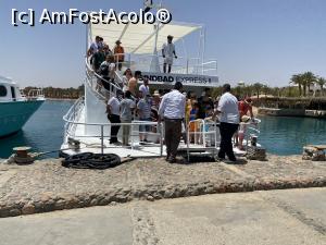 [P39] plecare cu barca spre submarin » foto by floraur
 - 
<span class="allrVoted glyphicon glyphicon-heart hidden" id="av1224445"></span>
<a class="m-l-10 hidden" id="sv1224445" onclick="voting_Foto_DelVot(,1224445,18563)" role="button">șterge vot <span class="glyphicon glyphicon-remove"></span></a>
<a id="v91224445" class=" c-red"  onclick="voting_Foto_SetVot(1224445)" role="button"><span class="glyphicon glyphicon-heart-empty"></span> <b>LIKE</b> = Votează poza</a> <img class="hidden"  id="f1224445W9" src="/imagini/loader.gif" border="0" /><span class="AjErrMes hidden" id="e1224445ErM"></span>