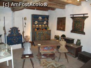 [P28] Într-o încăpere alăturată este amenajat un interior tradiţional săsesc.  » foto by Floryn81
 - 
<span class="allrVoted glyphicon glyphicon-heart hidden" id="av926527"></span>
<a class="m-l-10 hidden" id="sv926527" onclick="voting_Foto_DelVot(,926527,18588)" role="button">șterge vot <span class="glyphicon glyphicon-remove"></span></a>
<a id="v9926527" class=" c-red"  onclick="voting_Foto_SetVot(926527)" role="button"><span class="glyphicon glyphicon-heart-empty"></span> <b>LIKE</b> = Votează poza</a> <img class="hidden"  id="f926527W9" src="/imagini/loader.gif" border="0" /><span class="AjErrMes hidden" id="e926527ErM"></span>