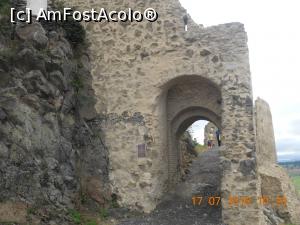 [P12] poarta de intrare in Cetatea de Sus » foto by zlatna
 - 
<span class="allrVoted glyphicon glyphicon-heart hidden" id="av770909"></span>
<a class="m-l-10 hidden" id="sv770909" onclick="voting_Foto_DelVot(,770909,18593)" role="button">șterge vot <span class="glyphicon glyphicon-remove"></span></a>
<a id="v9770909" class=" c-red"  onclick="voting_Foto_SetVot(770909)" role="button"><span class="glyphicon glyphicon-heart-empty"></span> <b>LIKE</b> = Votează poza</a> <img class="hidden"  id="f770909W9" src="/imagini/loader.gif" border="0" /><span class="AjErrMes hidden" id="e770909ErM"></span>