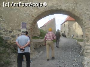 [P03] Intram in cetate » foto by dorgo
 - 
<span class="allrVoted glyphicon glyphicon-heart hidden" id="av806243"></span>
<a class="m-l-10 hidden" id="sv806243" onclick="voting_Foto_DelVot(,806243,18593)" role="button">șterge vot <span class="glyphicon glyphicon-remove"></span></a>
<a id="v9806243" class=" c-red"  onclick="voting_Foto_SetVot(806243)" role="button"><span class="glyphicon glyphicon-heart-empty"></span> <b>LIKE</b> = Votează poza</a> <img class="hidden"  id="f806243W9" src="/imagini/loader.gif" border="0" /><span class="AjErrMes hidden" id="e806243ErM"></span>