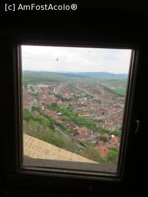 [P13] Din nou orașul Rupea privit prin fereastra unei locuințe - Cetatea Rupea.  » foto by tata123 🔱
 - 
<span class="allrVoted glyphicon glyphicon-heart hidden" id="av742877"></span>
<a class="m-l-10 hidden" id="sv742877" onclick="voting_Foto_DelVot(,742877,18593)" role="button">șterge vot <span class="glyphicon glyphicon-remove"></span></a>
<a id="v9742877" class=" c-red"  onclick="voting_Foto_SetVot(742877)" role="button"><span class="glyphicon glyphicon-heart-empty"></span> <b>LIKE</b> = Votează poza</a> <img class="hidden"  id="f742877W9" src="/imagini/loader.gif" border="0" /><span class="AjErrMes hidden" id="e742877ErM"></span>