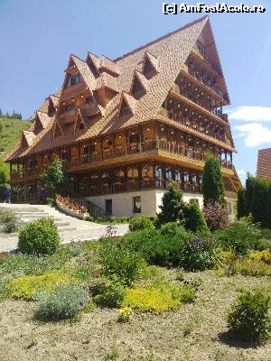 [P08] Casa de oaspeti unde am stat » foto by Squirrel
 - 
<span class="allrVoted glyphicon glyphicon-heart hidden" id="av630983"></span>
<a class="m-l-10 hidden" id="sv630983" onclick="voting_Foto_DelVot(,630983,18647)" role="button">șterge vot <span class="glyphicon glyphicon-remove"></span></a>
<a id="v9630983" class=" c-red"  onclick="voting_Foto_SetVot(630983)" role="button"><span class="glyphicon glyphicon-heart-empty"></span> <b>LIKE</b> = Votează poza</a> <img class="hidden"  id="f630983W9" src="/imagini/loader.gif" border="0" /><span class="AjErrMes hidden" id="e630983ErM"></span>