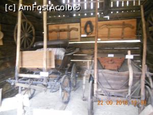 [P31] caleaşca şi trăsura aşteaptă caii » foto by zlatna
 - 
<span class="allrVoted glyphicon glyphicon-heart hidden" id="av844694"></span>
<a class="m-l-10 hidden" id="sv844694" onclick="voting_Foto_DelVot(,844694,18664)" role="button">șterge vot <span class="glyphicon glyphicon-remove"></span></a>
<a id="v9844694" class=" c-red"  onclick="voting_Foto_SetVot(844694)" role="button"><span class="glyphicon glyphicon-heart-empty"></span> <b>LIKE</b> = Votează poza</a> <img class="hidden"  id="f844694W9" src="/imagini/loader.gif" border="0" /><span class="AjErrMes hidden" id="e844694ErM"></span>