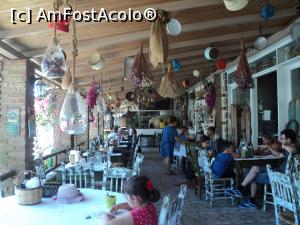 [P01] Taverna Raeti, decorul interior!  » foto by laura mihaela
 - 
<span class="allrVoted glyphicon glyphicon-heart hidden" id="av889128"></span>
<a class="m-l-10 hidden" id="sv889128" onclick="voting_Foto_DelVot(,889128,18732)" role="button">șterge vot <span class="glyphicon glyphicon-remove"></span></a>
<a id="v9889128" class=" c-red"  onclick="voting_Foto_SetVot(889128)" role="button"><span class="glyphicon glyphicon-heart-empty"></span> <b>LIKE</b> = Votează poza</a> <img class="hidden"  id="f889128W9" src="/imagini/loader.gif" border="0" /><span class="AjErrMes hidden" id="e889128ErM"></span>