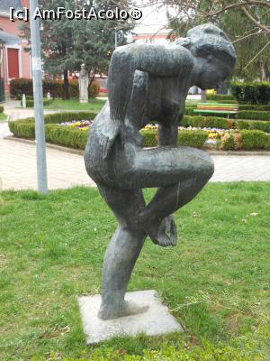 [P35] Razgrad - În centrul orașului. » foto by iulianic
 - 
<span class="allrVoted glyphicon glyphicon-heart hidden" id="av1359446"></span>
<a class="m-l-10 hidden" id="sv1359446" onclick="voting_Foto_DelVot(,1359446,18752)" role="button">șterge vot <span class="glyphicon glyphicon-remove"></span></a>
<a id="v91359446" class=" c-red"  onclick="voting_Foto_SetVot(1359446)" role="button"><span class="glyphicon glyphicon-heart-empty"></span> <b>LIKE</b> = Votează poza</a> <img class="hidden"  id="f1359446W9" src="/imagini/loader.gif" border="0" /><span class="AjErrMes hidden" id="e1359446ErM"></span>