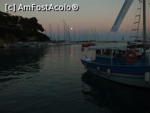 [P08] Răsărit de lună plină, în port » foto by dognean
 - 
<span class="allrVoted glyphicon glyphicon-heart hidden" id="av768708"></span>
<a class="m-l-10 hidden" id="sv768708" onclick="voting_Foto_DelVot(,768708,18765)" role="button">șterge vot <span class="glyphicon glyphicon-remove"></span></a>
<a id="v9768708" class=" c-red"  onclick="voting_Foto_SetVot(768708)" role="button"><span class="glyphicon glyphicon-heart-empty"></span> <b>LIKE</b> = Votează poza</a> <img class="hidden"  id="f768708W9" src="/imagini/loader.gif" border="0" /><span class="AjErrMes hidden" id="e768708ErM"></span>