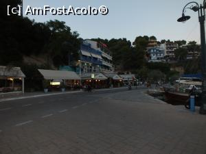 [P09] Taverne și magazine, pe înserat » foto by dognean
 - 
<span class="allrVoted glyphicon glyphicon-heart hidden" id="av768709"></span>
<a class="m-l-10 hidden" id="sv768709" onclick="voting_Foto_DelVot(,768709,18765)" role="button">șterge vot <span class="glyphicon glyphicon-remove"></span></a>
<a id="v9768709" class=" c-red"  onclick="voting_Foto_SetVot(768709)" role="button"><span class="glyphicon glyphicon-heart-empty"></span> <b>LIKE</b> = Votează poza</a> <img class="hidden"  id="f768709W9" src="/imagini/loader.gif" border="0" /><span class="AjErrMes hidden" id="e768709ErM"></span>