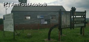 [P04] <strong>Centru de informare turistică din comuna Ciuchici, la 2-3 km după ce am intrat &icirc;n Rezervația Parcul Natural Cheile Nerei - Beușnița. Niște bani cheltuiți aiurea...centrul este nefuncțional.</strong> » foto by Aurici
 - 
<span class="allrVoted glyphicon glyphicon-heart hidden" id="av1184678"></span>
<a class="m-l-10 hidden" id="sv1184678" onclick="voting_Foto_DelVot(,1184678,18857)" role="button">șterge vot <span class="glyphicon glyphicon-remove"></span></a>
<a id="v91184678" class=" c-red"  onclick="voting_Foto_SetVot(1184678)" role="button"><span class="glyphicon glyphicon-heart-empty"></span> <b>LIKE</b> = Votează poza</a> <img class="hidden"  id="f1184678W9" src="/imagini/loader.gif" border="0" /><span class="AjErrMes hidden" id="e1184678ErM"></span>
