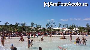 [P12] Intrarea la piscina » foto by phleau
 - 
<span class="allrVoted glyphicon glyphicon-heart hidden" id="av642984"></span>
<a class="m-l-10 hidden" id="sv642984" onclick="voting_Foto_DelVot(,642984,18880)" role="button">șterge vot <span class="glyphicon glyphicon-remove"></span></a>
<a id="v9642984" class=" c-red"  onclick="voting_Foto_SetVot(642984)" role="button"><span class="glyphicon glyphicon-heart-empty"></span> <b>LIKE</b> = Votează poza</a> <img class="hidden"  id="f642984W9" src="/imagini/loader.gif" border="0" /><span class="AjErrMes hidden" id="e642984ErM"></span>