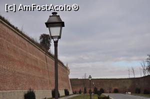 [P05] Santul de aparare are o latime de 27 de metri.  » foto by danup
 - 
<span class="allrVoted glyphicon glyphicon-heart hidden" id="av714422"></span>
<a class="m-l-10 hidden" id="sv714422" onclick="voting_Foto_DelVot(,714422,18888)" role="button">șterge vot <span class="glyphicon glyphicon-remove"></span></a>
<a id="v9714422" class=" c-red"  onclick="voting_Foto_SetVot(714422)" role="button"><span class="glyphicon glyphicon-heart-empty"></span> <b>LIKE</b> = Votează poza</a> <img class="hidden"  id="f714422W9" src="/imagini/loader.gif" border="0" /><span class="AjErrMes hidden" id="e714422ErM"></span>