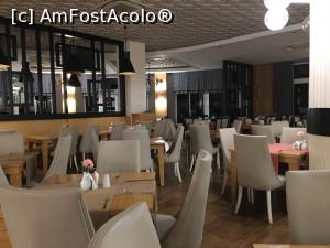 [P09] Restaurant » foto by AZE
 - 
<span class="allrVoted glyphicon glyphicon-heart hidden" id="av1128843"></span>
<a class="m-l-10 hidden" id="sv1128843" onclick="voting_Foto_DelVot(,1128843,18892)" role="button">șterge vot <span class="glyphicon glyphicon-remove"></span></a>
<a id="v91128843" class=" c-red"  onclick="voting_Foto_SetVot(1128843)" role="button"><span class="glyphicon glyphicon-heart-empty"></span> <b>LIKE</b> = Votează poza</a> <img class="hidden"  id="f1128843W9" src="/imagini/loader.gif" border="0" /><span class="AjErrMes hidden" id="e1128843ErM"></span>