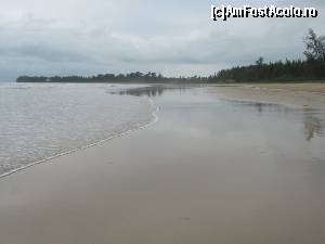 [P07] La 1 km pe plaja din dreapta » foto by CorinaZamfir
 - 
<span class="allrVoted glyphicon glyphicon-heart hidden" id="av646059"></span>
<a class="m-l-10 hidden" id="sv646059" onclick="voting_Foto_DelVot(,646059,18911)" role="button">șterge vot <span class="glyphicon glyphicon-remove"></span></a>
<a id="v9646059" class=" c-red"  onclick="voting_Foto_SetVot(646059)" role="button"><span class="glyphicon glyphicon-heart-empty"></span> <b>LIKE</b> = Votează poza</a> <img class="hidden"  id="f646059W9" src="/imagini/loader.gif" border="0" /><span class="AjErrMes hidden" id="e646059ErM"></span>