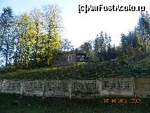 [P01] Curtea Castelului Cantacuzino - Vedere dinspre sosea » foto by Paty
 - 
<span class="allrVoted glyphicon glyphicon-heart hidden" id="av376157"></span>
<a class="m-l-10 hidden" id="sv376157" onclick="voting_Foto_DelVot(,376157,18916)" role="button">șterge vot <span class="glyphicon glyphicon-remove"></span></a>
<a id="v9376157" class=" c-red"  onclick="voting_Foto_SetVot(376157)" role="button"><span class="glyphicon glyphicon-heart-empty"></span> <b>LIKE</b> = Votează poza</a> <img class="hidden"  id="f376157W9" src="/imagini/loader.gif" border="0" /><span class="AjErrMes hidden" id="e376157ErM"></span>