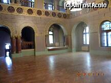 [P18] Salonul de bal cu blazoanele » foto by silvia tudoran
 - 
<span class="allrVoted glyphicon glyphicon-heart hidden" id="av273024"></span>
<a class="m-l-10 hidden" id="sv273024" onclick="voting_Foto_DelVot(,273024,18916)" role="button">șterge vot <span class="glyphicon glyphicon-remove"></span></a>
<a id="v9273024" class=" c-red"  onclick="voting_Foto_SetVot(273024)" role="button"><span class="glyphicon glyphicon-heart-empty"></span> <b>LIKE</b> = Votează poza</a> <img class="hidden"  id="f273024W9" src="/imagini/loader.gif" border="0" /><span class="AjErrMes hidden" id="e273024ErM"></span>