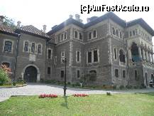 [P03] Castelul Cantacuzino și poarta de acces » foto by pepsi70ro
 - 
<span class="allrVoted glyphicon glyphicon-heart hidden" id="av378967"></span>
<a class="m-l-10 hidden" id="sv378967" onclick="voting_Foto_DelVot(,378967,18916)" role="button">șterge vot <span class="glyphicon glyphicon-remove"></span></a>
<a id="v9378967" class=" c-red"  onclick="voting_Foto_SetVot(378967)" role="button"><span class="glyphicon glyphicon-heart-empty"></span> <b>LIKE</b> = Votează poza</a> <img class="hidden"  id="f378967W9" src="/imagini/loader.gif" border="0" /><span class="AjErrMes hidden" id="e378967ErM"></span>