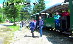 [P20] Huţulca a ajuns la capătul traseului (satul Argel) şi înainte de întoarcere turiştii coboară din tren pentru o pauză » foto by Lucien
 - 
<span class="allrVoted glyphicon glyphicon-heart hidden" id="av781031"></span>
<a class="m-l-10 hidden" id="sv781031" onclick="voting_Foto_DelVot(,781031,18929)" role="button">șterge vot <span class="glyphicon glyphicon-remove"></span></a>
<a id="v9781031" class=" c-red"  onclick="voting_Foto_SetVot(781031)" role="button"><span class="glyphicon glyphicon-heart-empty"></span> <b>LIKE</b> = Votează poza</a> <img class="hidden"  id="f781031W9" src="/imagini/loader.gif" border="0" /><span class="AjErrMes hidden" id="e781031ErM"></span>