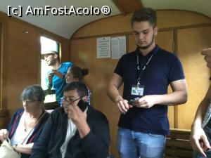 [P05] El ne-a povestit traseul si ne-a controlat biletele » foto by mishu
 - 
<span class="allrVoted glyphicon glyphicon-heart hidden" id="av898760"></span>
<a class="m-l-10 hidden" id="sv898760" onclick="voting_Foto_DelVot(,898760,18930)" role="button">șterge vot <span class="glyphicon glyphicon-remove"></span></a>
<a id="v9898760" class=" c-red"  onclick="voting_Foto_SetVot(898760)" role="button"><span class="glyphicon glyphicon-heart-empty"></span> <b>LIKE</b> = Votează poza</a> <img class="hidden"  id="f898760W9" src="/imagini/loader.gif" border="0" /><span class="AjErrMes hidden" id="e898760ErM"></span>