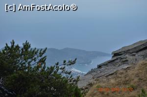 [P07] aproape de vârful muntelui Ypsarion şi-n depărtare plaja de la Golden Beach » foto by bucşa ioan*
 - 
<span class="allrVoted glyphicon glyphicon-heart hidden" id="av718986"></span>
<a class="m-l-10 hidden" id="sv718986" onclick="voting_Foto_DelVot(,718986,19009)" role="button">șterge vot <span class="glyphicon glyphicon-remove"></span></a>
<a id="v9718986" class=" c-red"  onclick="voting_Foto_SetVot(718986)" role="button"><span class="glyphicon glyphicon-heart-empty"></span> <b>LIKE</b> = Votează poza</a> <img class="hidden"  id="f718986W9" src="/imagini/loader.gif" border="0" /><span class="AjErrMes hidden" id="e718986ErM"></span>