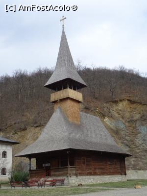 [P04] Biserica cu hramul „Nașterea maicii Domnului” de la Vodița.  » foto by tata123 🔱
 - 
<span class="allrVoted glyphicon glyphicon-heart hidden" id="av1070275"></span>
<a class="m-l-10 hidden" id="sv1070275" onclick="voting_Foto_DelVot(,1070275,19048)" role="button">șterge vot <span class="glyphicon glyphicon-remove"></span></a>
<a id="v91070275" class=" c-red"  onclick="voting_Foto_SetVot(1070275)" role="button"><span class="glyphicon glyphicon-heart-empty"></span> <b>LIKE</b> = Votează poza</a> <img class="hidden"  id="f1070275W9" src="/imagini/loader.gif" border="0" /><span class="AjErrMes hidden" id="e1070275ErM"></span>