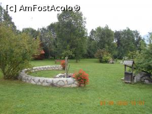 [P10] curtea locației » foto by zlatna
 - 
<span class="allrVoted glyphicon glyphicon-heart hidden" id="av1204273"></span>
<a class="m-l-10 hidden" id="sv1204273" onclick="voting_Foto_DelVot(,1204273,19101)" role="button">șterge vot <span class="glyphicon glyphicon-remove"></span></a>
<a id="v91204273" class=" c-red"  onclick="voting_Foto_SetVot(1204273)" role="button"><span class="glyphicon glyphicon-heart-empty"></span> <b>LIKE</b> = Votează poza</a> <img class="hidden"  id="f1204273W9" src="/imagini/loader.gif" border="0" /><span class="AjErrMes hidden" id="e1204273ErM"></span>