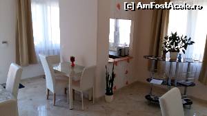 [P04] sala de mese » foto by dananicole
 - 
<span class="allrVoted glyphicon glyphicon-heart hidden" id="av660631"></span>
<a class="m-l-10 hidden" id="sv660631" onclick="voting_Foto_DelVot(,660631,19211)" role="button">șterge vot <span class="glyphicon glyphicon-remove"></span></a>
<a id="v9660631" class=" c-red"  onclick="voting_Foto_SetVot(660631)" role="button"><span class="glyphicon glyphicon-heart-empty"></span> <b>LIKE</b> = Votează poza</a> <img class="hidden"  id="f660631W9" src="/imagini/loader.gif" border="0" /><span class="AjErrMes hidden" id="e660631ErM"></span>