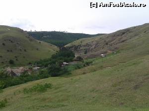 [P01] Iesirea din chei in satul Copaceni » foto by spiros
 - 
<span class="allrVoted glyphicon glyphicon-heart hidden" id="av629352"></span>
<a class="m-l-10 hidden" id="sv629352" onclick="voting_Foto_DelVot(,629352,19414)" role="button">șterge vot <span class="glyphicon glyphicon-remove"></span></a>
<a id="v9629352" class=" c-red"  onclick="voting_Foto_SetVot(629352)" role="button"><span class="glyphicon glyphicon-heart-empty"></span> <b>LIKE</b> = Votează poza</a> <img class="hidden"  id="f629352W9" src="/imagini/loader.gif" border="0" /><span class="AjErrMes hidden" id="e629352ErM"></span>