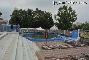 [P10] Piscina mai mica » foto by raly
 - 
<span class="allrVoted glyphicon glyphicon-heart hidden" id="av675798"></span>
<a class="m-l-10 hidden" id="sv675798" onclick="voting_Foto_DelVot(,675798,19424)" role="button">șterge vot <span class="glyphicon glyphicon-remove"></span></a>
<a id="v9675798" class=" c-red"  onclick="voting_Foto_SetVot(675798)" role="button"><span class="glyphicon glyphicon-heart-empty"></span> <b>LIKE</b> = Votează poza</a> <img class="hidden"  id="f675798W9" src="/imagini/loader.gif" border="0" /><span class="AjErrMes hidden" id="e675798ErM"></span>