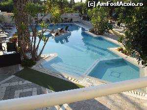 [P32] Piscina, dimineaţa » foto by irinad
 - 
<span class="allrVoted glyphicon glyphicon-heart hidden" id="av676557"></span>
<a class="m-l-10 hidden" id="sv676557" onclick="voting_Foto_DelVot(,676557,19436)" role="button">șterge vot <span class="glyphicon glyphicon-remove"></span></a>
<a id="v9676557" class=" c-red"  onclick="voting_Foto_SetVot(676557)" role="button"><span class="glyphicon glyphicon-heart-empty"></span> <b>LIKE</b> = Votează poza</a> <img class="hidden"  id="f676557W9" src="/imagini/loader.gif" border="0" /><span class="AjErrMes hidden" id="e676557ErM"></span>