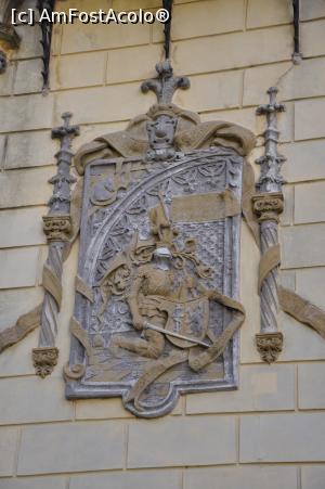 [P13] Castelul Sturza de la Miclauseni – castelul cu 100 de povesti - decoratiunile exterioare sunt pline de simboluri.  » foto by Diaura*
 - 
<span class="allrVoted glyphicon glyphicon-heart hidden" id="av1065680"></span>
<a class="m-l-10 hidden" id="sv1065680" onclick="voting_Foto_DelVot(,1065680,19447)" role="button">șterge vot <span class="glyphicon glyphicon-remove"></span></a>
<a id="v91065680" class=" c-red"  onclick="voting_Foto_SetVot(1065680)" role="button"><span class="glyphicon glyphicon-heart-empty"></span> <b>LIKE</b> = Votează poza</a> <img class="hidden"  id="f1065680W9" src="/imagini/loader.gif" border="0" /><span class="AjErrMes hidden" id="e1065680ErM"></span>