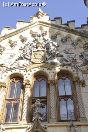 [P05] Castelul Sturza de la Miclauseni – castelul cu 100 de povesti - bogatia decoratiunilor exterioare este fara asemanare.  » foto by Diaura*
 - 
<span class="allrVoted glyphicon glyphicon-heart hidden" id="av1065672"></span>
<a class="m-l-10 hidden" id="sv1065672" onclick="voting_Foto_DelVot(,1065672,19447)" role="button">șterge vot <span class="glyphicon glyphicon-remove"></span></a>
<a id="v91065672" class=" c-red"  onclick="voting_Foto_SetVot(1065672)" role="button"><span class="glyphicon glyphicon-heart-empty"></span> <b>LIKE</b> = Votează poza</a> <img class="hidden"  id="f1065672W9" src="/imagini/loader.gif" border="0" /><span class="AjErrMes hidden" id="e1065672ErM"></span>