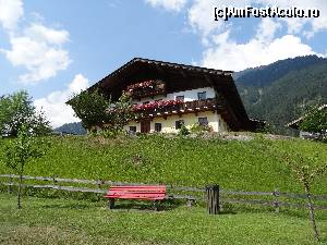 [P101] Austria, Waidring : din colecția de vile a localității » foto by mariana.olaru
 - 
<span class="allrVoted glyphicon glyphicon-heart hidden" id="av680999"></span>
<a class="m-l-10 hidden" id="sv680999" onclick="voting_Foto_DelVot(,680999,19484)" role="button">șterge vot <span class="glyphicon glyphicon-remove"></span></a>
<a id="v9680999" class=" c-red"  onclick="voting_Foto_SetVot(680999)" role="button"><span class="glyphicon glyphicon-heart-empty"></span> <b>LIKE</b> = Votează poza</a> <img class="hidden"  id="f680999W9" src="/imagini/loader.gif" border="0" /><span class="AjErrMes hidden" id="e680999ErM"></span>