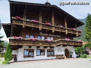 [P16] Austria : imagine din Waidring » foto by mariana.olaru
 - 
<span class="allrVoted glyphicon glyphicon-heart hidden" id="av680877"></span>
<a class="m-l-10 hidden" id="sv680877" onclick="voting_Foto_DelVot(,680877,19484)" role="button">șterge vot <span class="glyphicon glyphicon-remove"></span></a>
<a id="v9680877" class=" c-red"  onclick="voting_Foto_SetVot(680877)" role="button"><span class="glyphicon glyphicon-heart-empty"></span> <b>LIKE</b> = Votează poza</a> <img class="hidden"  id="f680877W9" src="/imagini/loader.gif" border="0" /><span class="AjErrMes hidden" id="e680877ErM"></span>