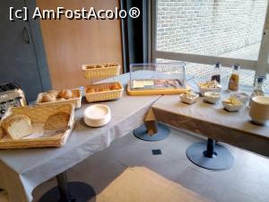 [P01] Micul dejun la hotel » foto by Alfacorleone
 - 
<span class="allrVoted glyphicon glyphicon-heart hidden" id="av912464"></span>
<a class="m-l-10 hidden" id="sv912464" onclick="voting_Foto_DelVot(,912464,19546)" role="button">șterge vot <span class="glyphicon glyphicon-remove"></span></a>
<a id="v9912464" class=" c-red"  onclick="voting_Foto_SetVot(912464)" role="button"><span class="glyphicon glyphicon-heart-empty"></span> <b>LIKE</b> = Votează poza</a> <img class="hidden"  id="f912464W9" src="/imagini/loader.gif" border="0" /><span class="AjErrMes hidden" id="e912464ErM"></span>