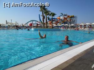 [P22] distractie in piscina principala » foto by gioko
 - 
<span class="allrVoted glyphicon glyphicon-heart hidden" id="av783073"></span>
<a class="m-l-10 hidden" id="sv783073" onclick="voting_Foto_DelVot(,783073,19580)" role="button">șterge vot <span class="glyphicon glyphicon-remove"></span></a>
<a id="v9783073" class=" c-red"  onclick="voting_Foto_SetVot(783073)" role="button"><span class="glyphicon glyphicon-heart-empty"></span> <b>LIKE</b> = Votează poza</a> <img class="hidden"  id="f783073W9" src="/imagini/loader.gif" border="0" /><span class="AjErrMes hidden" id="e783073ErM"></span>