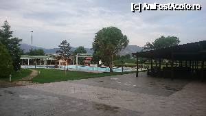 [P02] Piscina hotelului și terasa (nefuncționale la acea dată)  » foto by cloverina
 - 
<span class="allrVoted glyphicon glyphicon-heart hidden" id="av691599"></span>
<a class="m-l-10 hidden" id="sv691599" onclick="voting_Foto_DelVot(,691599,19649)" role="button">șterge vot <span class="glyphicon glyphicon-remove"></span></a>
<a id="v9691599" class=" c-red"  onclick="voting_Foto_SetVot(691599)" role="button"><span class="glyphicon glyphicon-heart-empty"></span> <b>LIKE</b> = Votează poza</a> <img class="hidden"  id="f691599W9" src="/imagini/loader.gif" border="0" /><span class="AjErrMes hidden" id="e691599ErM"></span>