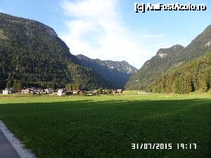 [P20] Plimbare pe lângă pensiunea Sams, în valea Gosau » foto by Alina53
 - 
<span class="allrVoted glyphicon glyphicon-heart hidden" id="av692904"></span>
<a class="m-l-10 hidden" id="sv692904" onclick="voting_Foto_DelVot(,692904,19671)" role="button">șterge vot <span class="glyphicon glyphicon-remove"></span></a>
<a id="v9692904" class=" c-red"  onclick="voting_Foto_SetVot(692904)" role="button"><span class="glyphicon glyphicon-heart-empty"></span> <b>LIKE</b> = Votează poza</a> <img class="hidden"  id="f692904W9" src="/imagini/loader.gif" border="0" /><span class="AjErrMes hidden" id="e692904ErM"></span>