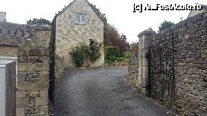 [P20] Curte interioară din satul Bibury, ținutul Cotswolds, Anglia.  » foto by traian.leuca †
 - 
<span class="allrVoted glyphicon glyphicon-heart hidden" id="av693343"></span>
<a class="m-l-10 hidden" id="sv693343" onclick="voting_Foto_DelVot(,693343,19672)" role="button">șterge vot <span class="glyphicon glyphicon-remove"></span></a>
<a id="v9693343" class=" c-red"  onclick="voting_Foto_SetVot(693343)" role="button"><span class="glyphicon glyphicon-heart-empty"></span> <b>LIKE</b> = Votează poza</a> <img class="hidden"  id="f693343W9" src="/imagini/loader.gif" border="0" /><span class="AjErrMes hidden" id="e693343ErM"></span>