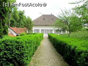 [P02] Casa Alba » foto by simplegirl
 - 
<span class="allrVoted glyphicon glyphicon-heart hidden" id="av970614"></span>
<a class="m-l-10 hidden" id="sv970614" onclick="voting_Foto_DelVot(,970614,19698)" role="button">șterge vot <span class="glyphicon glyphicon-remove"></span></a>
<a id="v9970614" class=" c-red"  onclick="voting_Foto_SetVot(970614)" role="button"><span class="glyphicon glyphicon-heart-empty"></span> <b>LIKE</b> = Votează poza</a> <img class="hidden"  id="f970614W9" src="/imagini/loader.gif" border="0" /><span class="AjErrMes hidden" id="e970614ErM"></span>