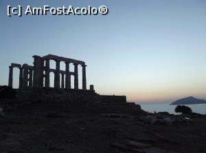 [P22] Templul lui Poseidon, imediat după asfinţit » foto by irinad
 - 
<span class="allrVoted glyphicon glyphicon-heart hidden" id="av1059047"></span>
<a class="m-l-10 hidden" id="sv1059047" onclick="voting_Foto_DelVot(,1059047,19763)" role="button">șterge vot <span class="glyphicon glyphicon-remove"></span></a>
<a id="v91059047" class=" c-red"  onclick="voting_Foto_SetVot(1059047)" role="button"><span class="glyphicon glyphicon-heart-empty"></span> <b>LIKE</b> = Votează poza</a> <img class="hidden"  id="f1059047W9" src="/imagini/loader.gif" border="0" /><span class="AjErrMes hidden" id="e1059047ErM"></span>