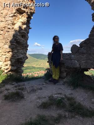 [P07] copil frumos la cetatea Trascaului » foto by lumit06
 - 
<span class="allrVoted glyphicon glyphicon-heart hidden" id="av1173255"></span>
<a class="m-l-10 hidden" id="sv1173255" onclick="voting_Foto_DelVot(,1173255,19767)" role="button">șterge vot <span class="glyphicon glyphicon-remove"></span></a>
<a id="v91173255" class=" c-red"  onclick="voting_Foto_SetVot(1173255)" role="button"><span class="glyphicon glyphicon-heart-empty"></span> <b>LIKE</b> = Votează poza</a> <img class="hidden"  id="f1173255W9" src="/imagini/loader.gif" border="0" /><span class="AjErrMes hidden" id="e1173255ErM"></span>