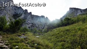 [P24] Urcând spre Piatra Secuiului.  » foto by Lucien
 - 
<span class="allrVoted glyphicon glyphicon-heart hidden" id="av892154"></span>
<a class="m-l-10 hidden" id="sv892154" onclick="voting_Foto_DelVot(,892154,19767)" role="button">șterge vot <span class="glyphicon glyphicon-remove"></span></a>
<a id="v9892154" class=" c-red"  onclick="voting_Foto_SetVot(892154)" role="button"><span class="glyphicon glyphicon-heart-empty"></span> <b>LIKE</b> = Votează poza</a> <img class="hidden"  id="f892154W9" src="/imagini/loader.gif" border="0" /><span class="AjErrMes hidden" id="e892154ErM"></span>