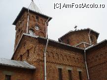 [P07] Manastirea Pissiota - biserica manastirii - din pacate ceasul nu functioneaza » foto by Diaura*
 - 
<span class="allrVoted glyphicon glyphicon-heart hidden" id="av102045"></span>
<a class="m-l-10 hidden" id="sv102045" onclick="voting_Foto_DelVot(,102045,19769)" role="button">șterge vot <span class="glyphicon glyphicon-remove"></span></a>
<a id="v9102045" class=" c-red"  onclick="voting_Foto_SetVot(102045)" role="button"><span class="glyphicon glyphicon-heart-empty"></span> <b>LIKE</b> = Votează poza</a> <img class="hidden"  id="f102045W9" src="/imagini/loader.gif" border="0" /><span class="AjErrMes hidden" id="e102045ErM"></span>